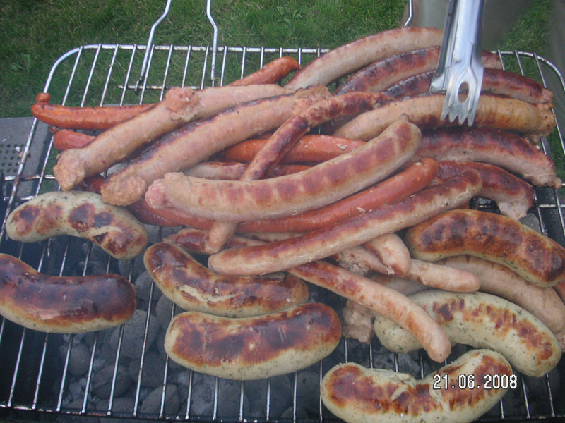 Orgie de saucisses sur le grill